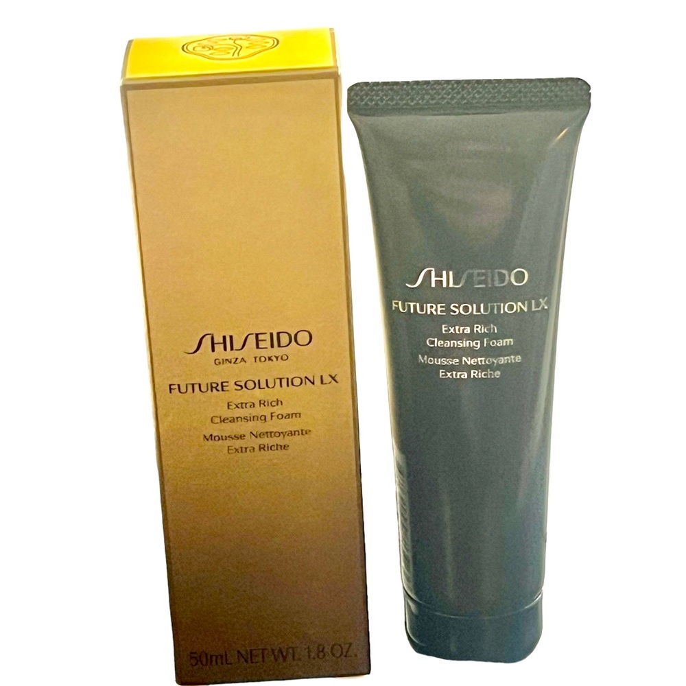 Shiseido Future Solutions LX Extra Rich Cleansing Foam